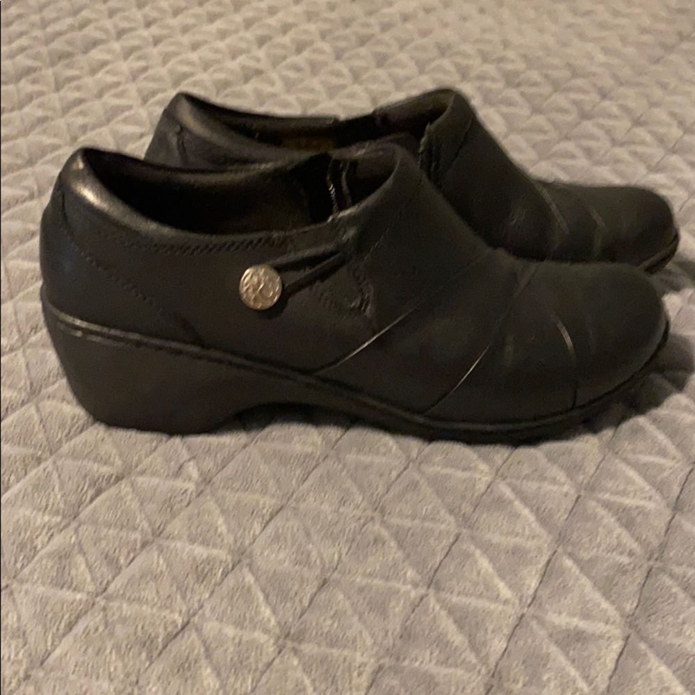 Clark’s Wedge Shoe